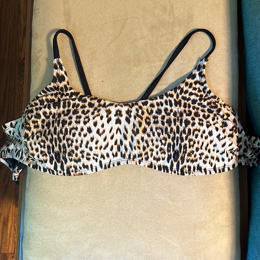 Cheetah bikini top